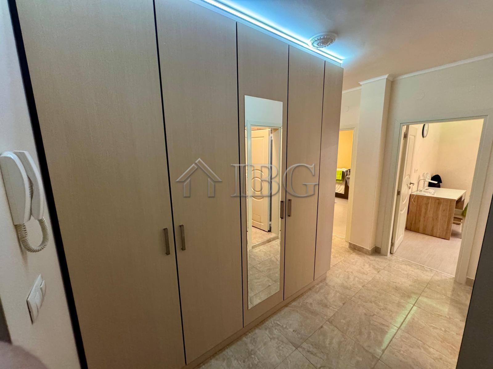 Elegant 2-Bedroom Apartment in Esteban Complex, Nessebar — photo 22 of 25