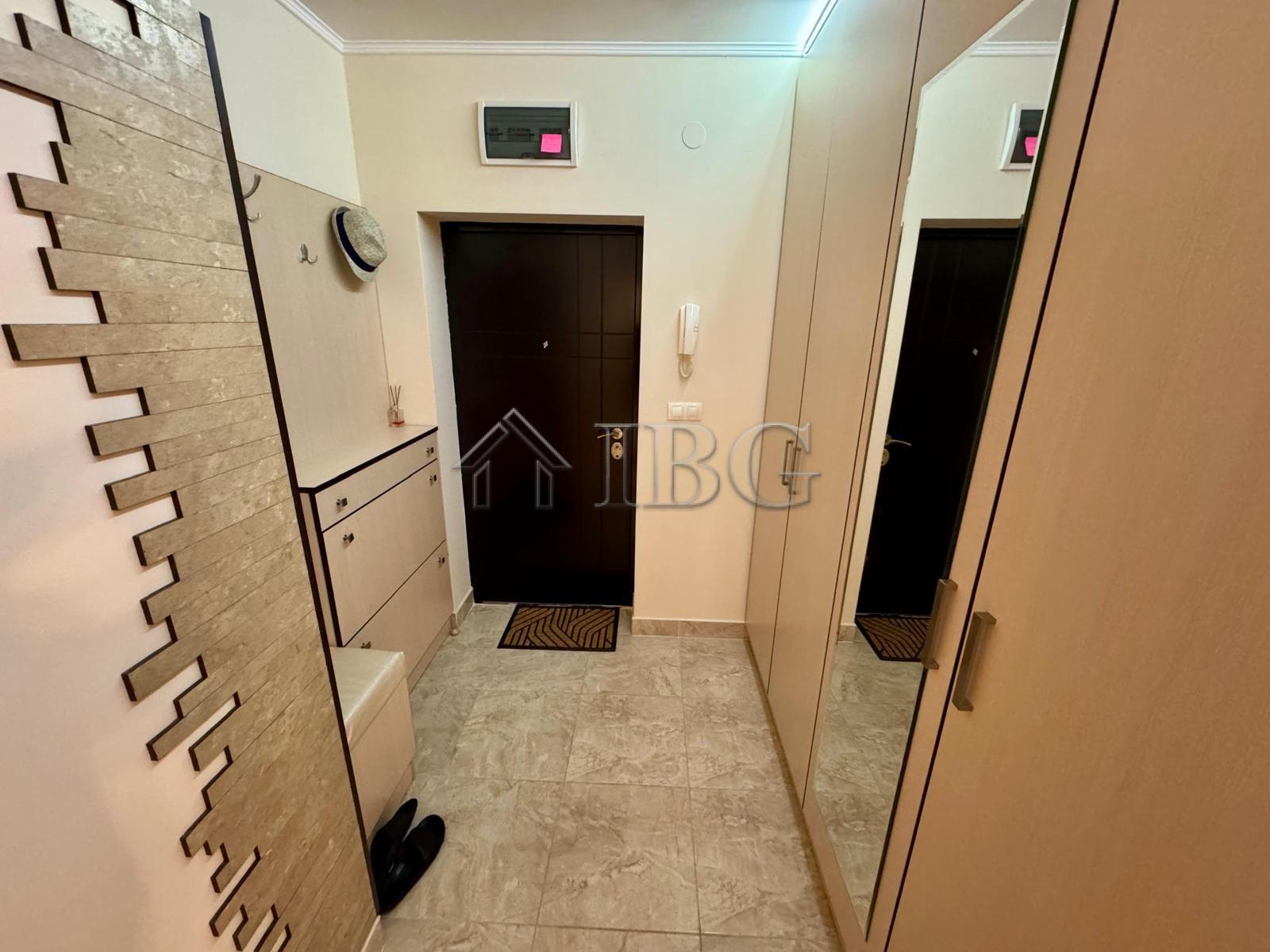 Elegant 2-Bedroom Apartment in Esteban Complex, Nessebar — photo 23 of 25