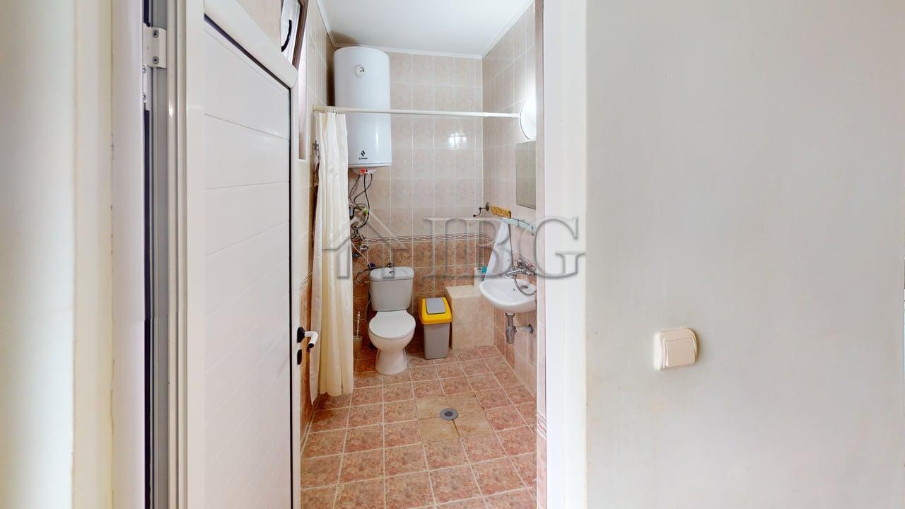 Two-Storey House in a Gated Complex in Poroy Village — photo 15 of 22