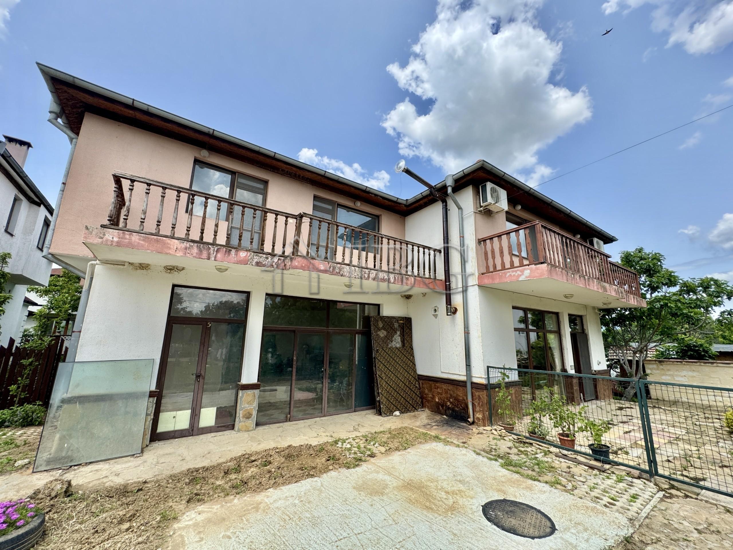 Two-Storey House in a Gated Complex in Poroy Village — Burgas