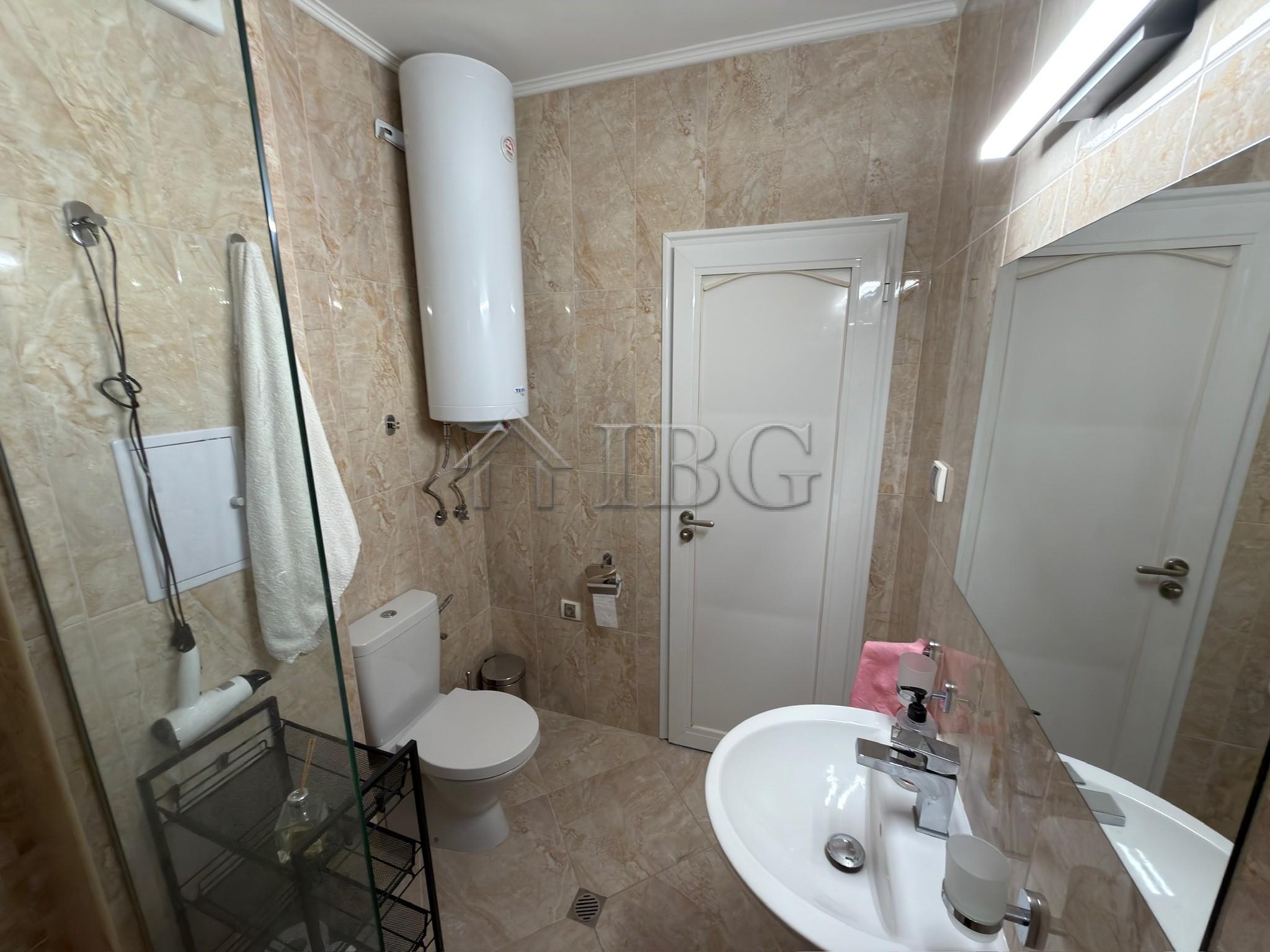 Luxury Two-Bedroom Apartment in Esteban SPA Complex, Nessebar — photo 13 of 25