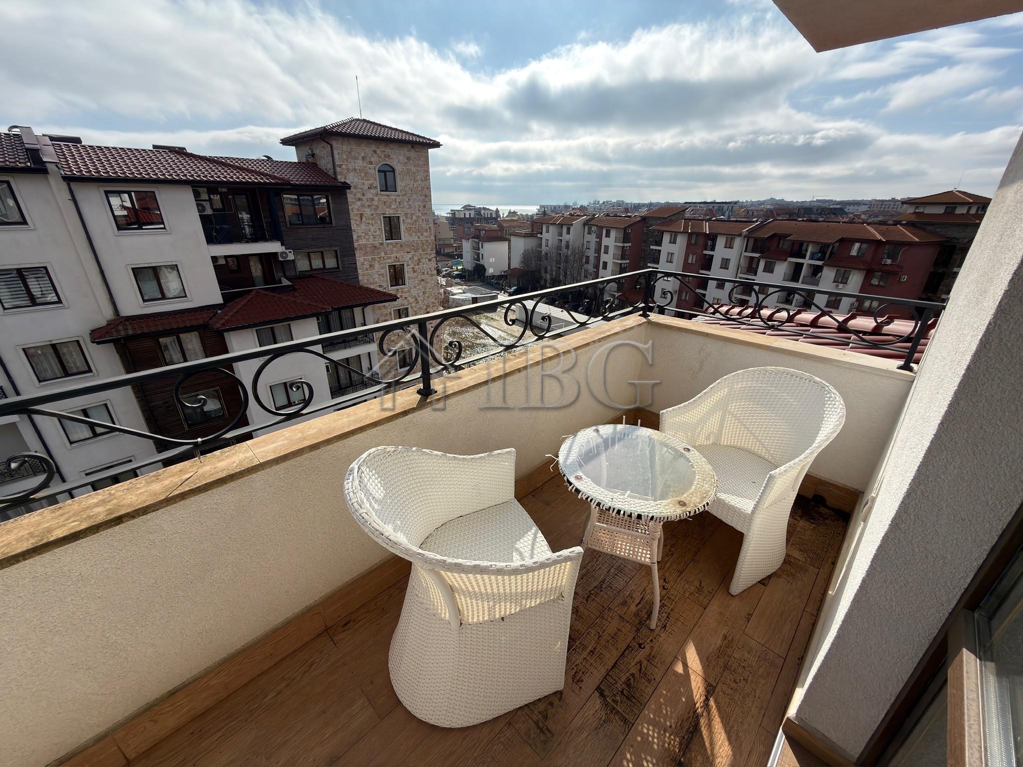 Luxury Two-Bedroom Apartment in Esteban SPA Complex, Nessebar — photo 22 of 25