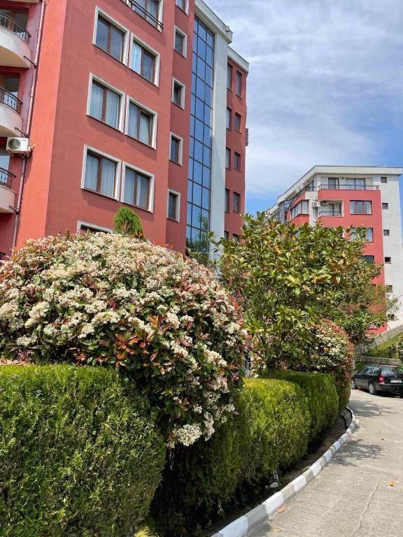 Spacious 2-Bedroom Apartment with Direct Beach Access Rich 1, Nessebar — photo 19 of 22