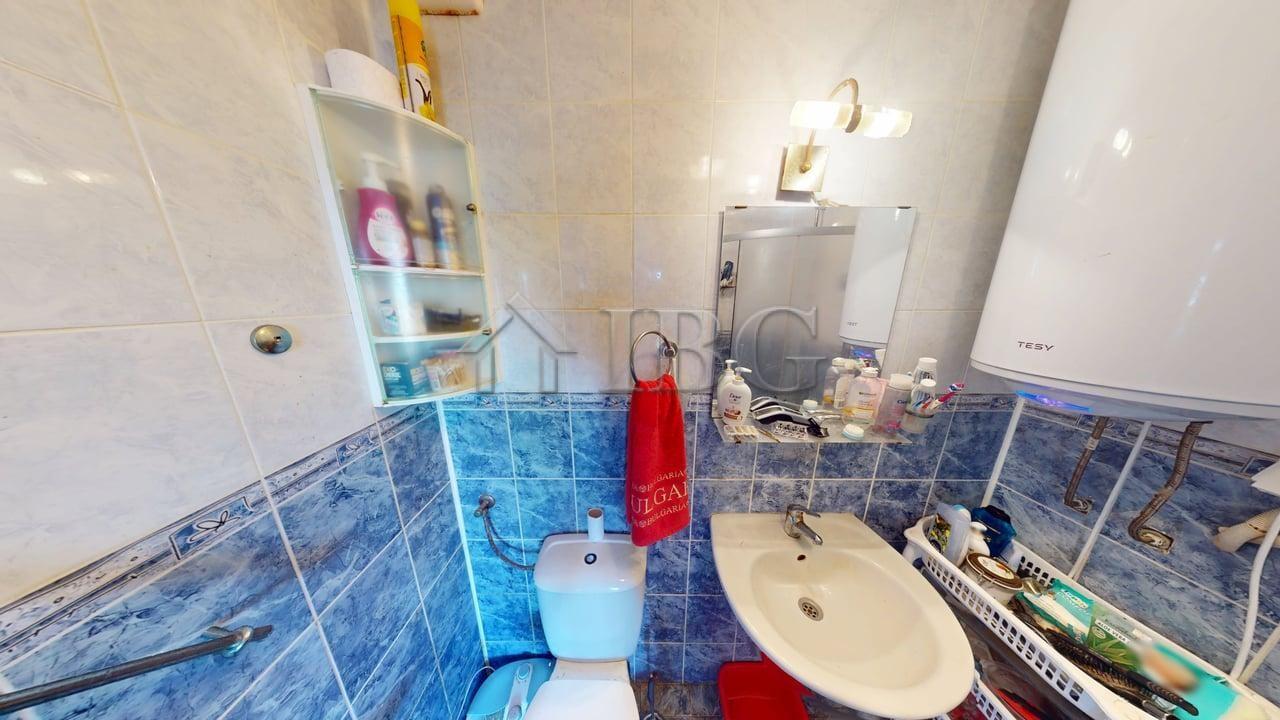 Two-Bedroom Apartment for Sale in Sunny House Complex, Kosharitsa — photo 20 of 25
