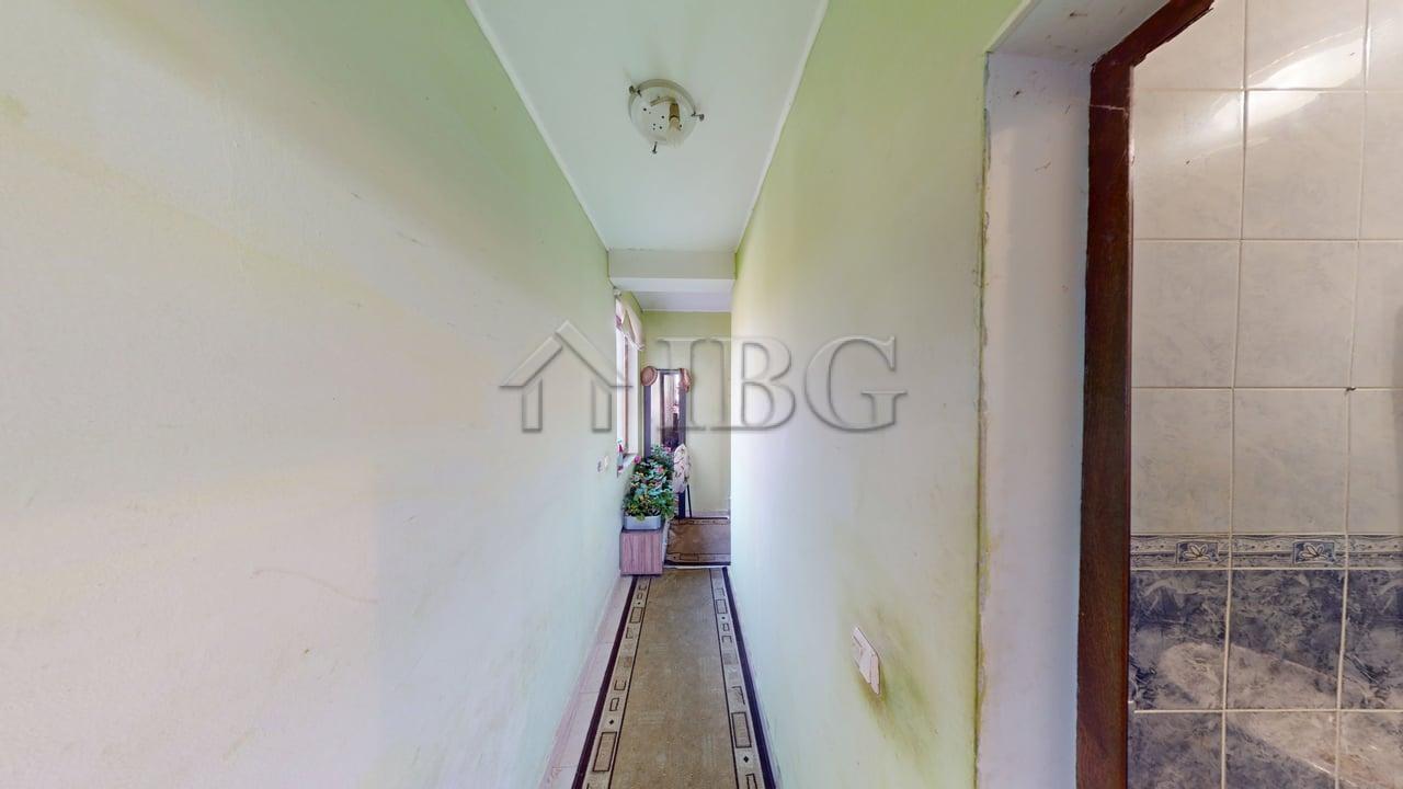 Two-Bedroom Apartment for Sale in Sunny House Complex, Kosharitsa — photo 24 of 25