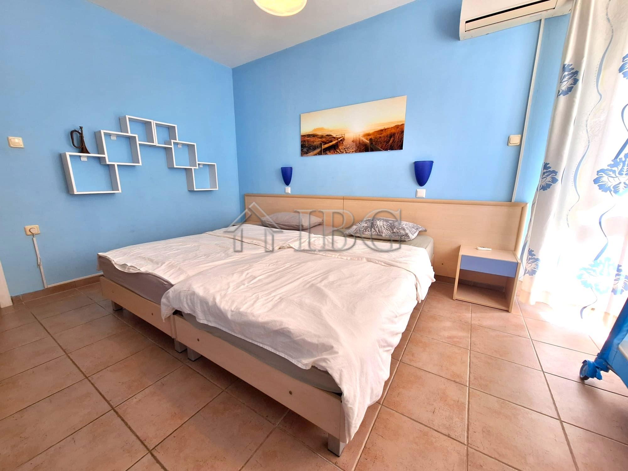 Spacious 2-Bedroom Apartment with Pool View - complex Breeze, Sunny Beach — photo 25 of 25