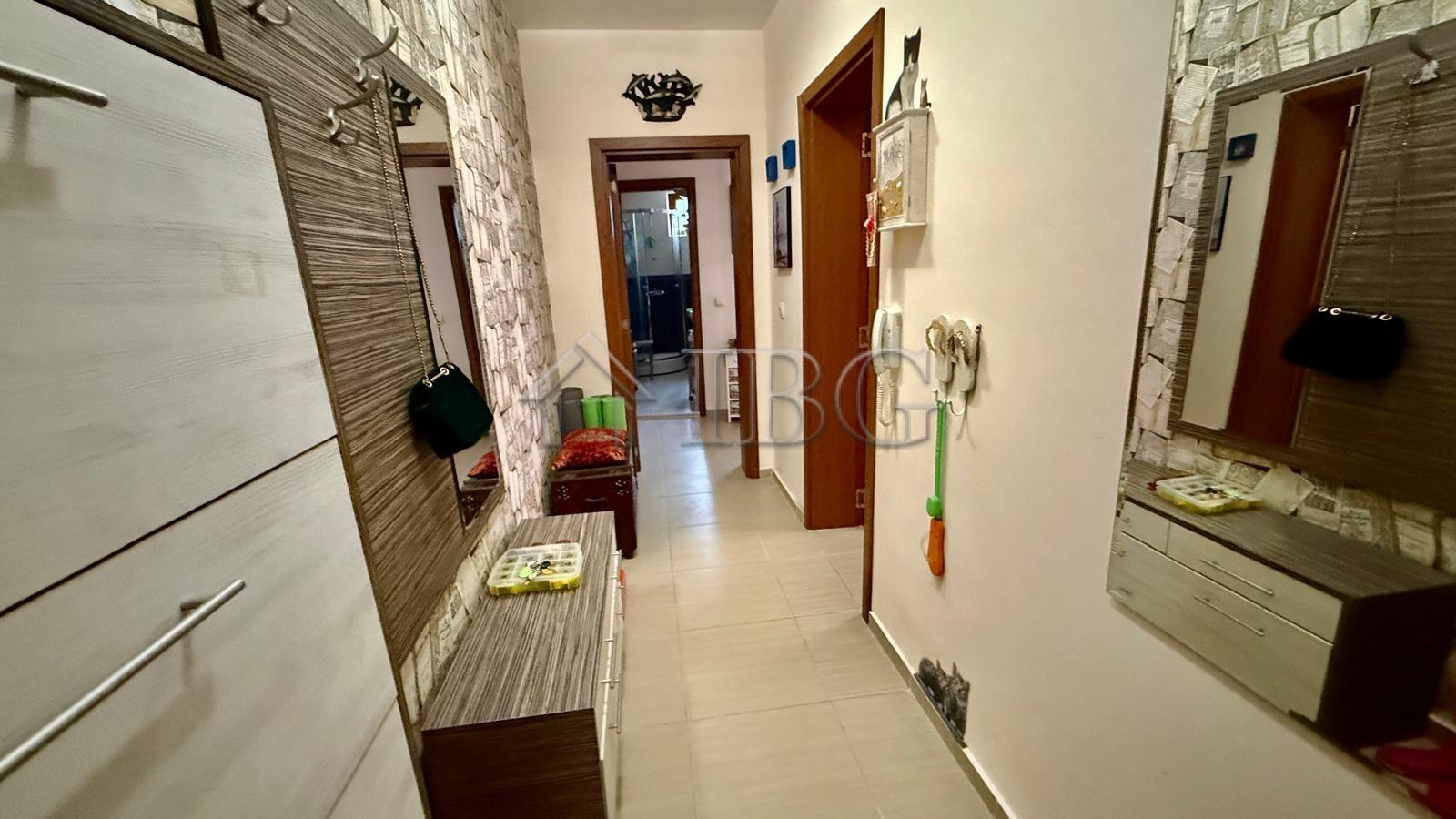 Spacious 2-Bedroom Apartment with Direct Beach Access Rich 1, Nessebar — photo 10 of 22