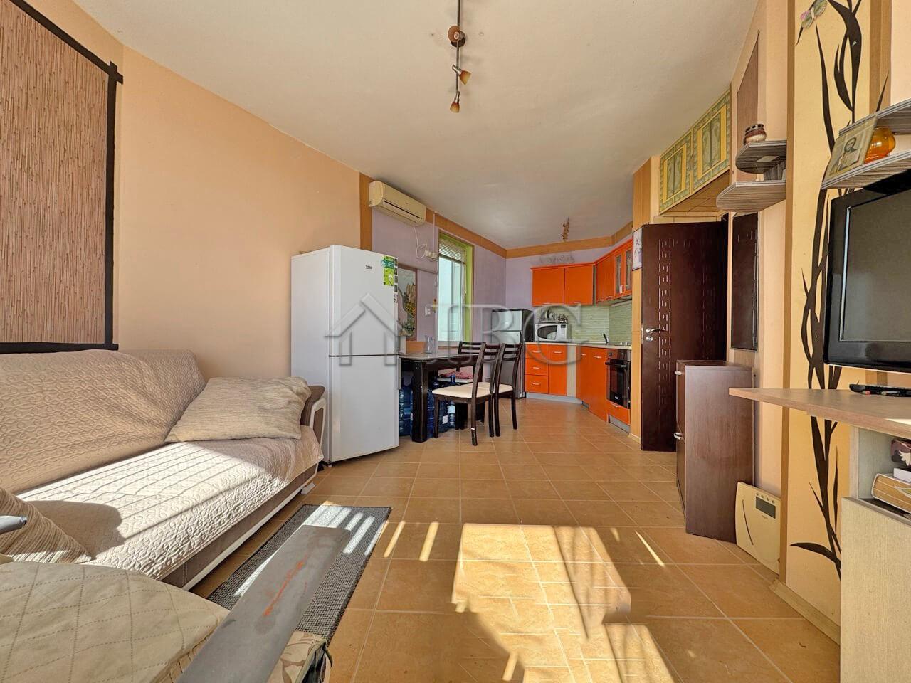 One-bedroom Apartment with Sea View in Complex Anna Maria, Kosharitsa — photo 3