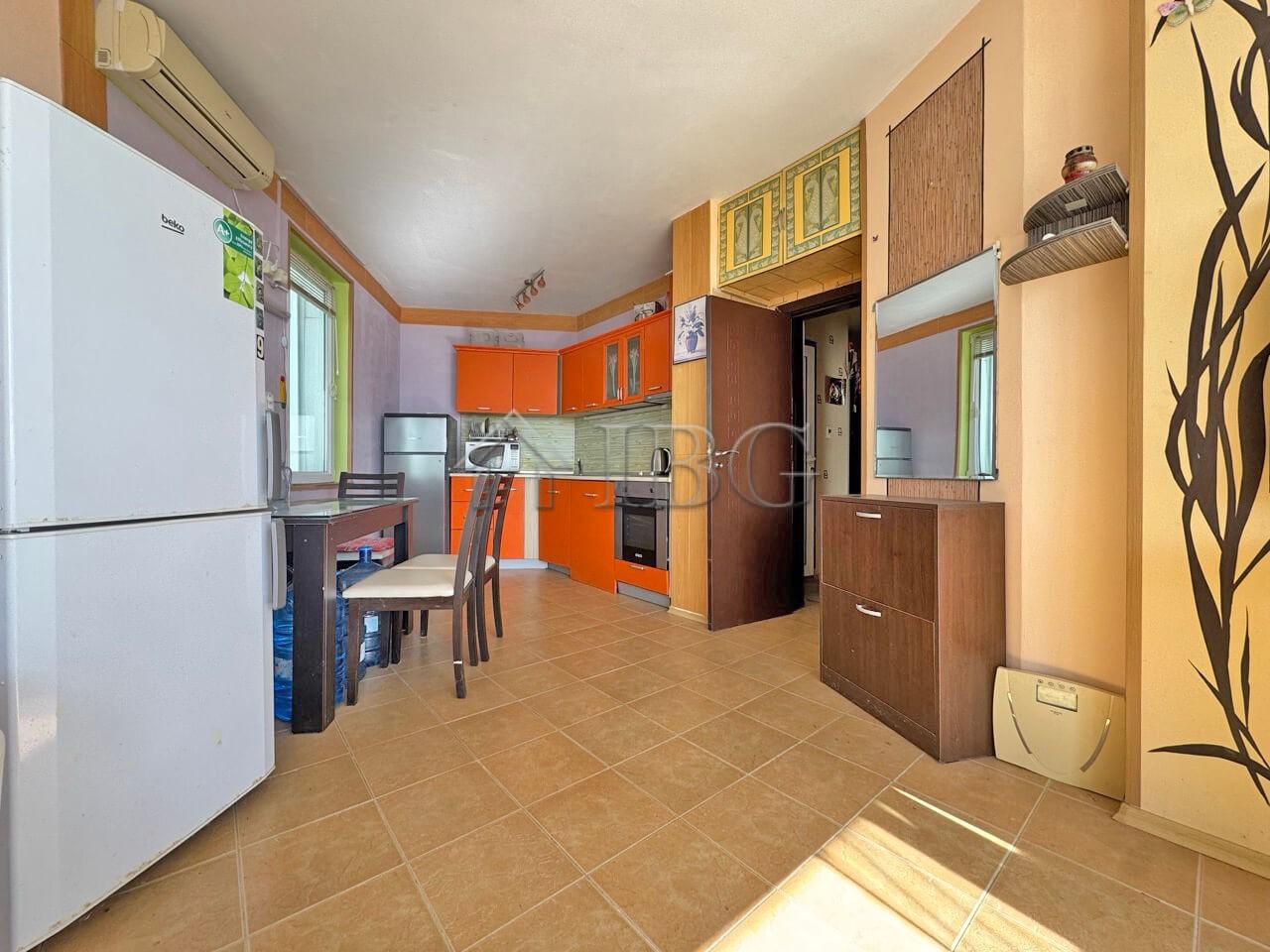 One-bedroom Apartment with Sea View in Complex Anna Maria, Kosharitsa — photo 6