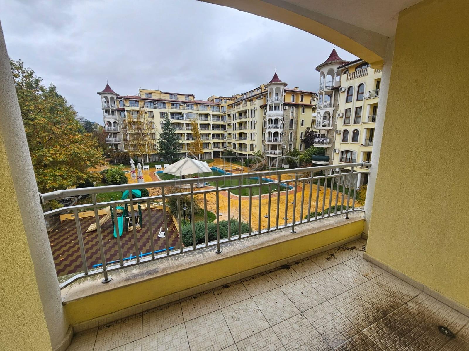Two-Bedroom Apartment with 2 Bathrooms and Pool View Summer Dreams, Sunny Beach — Sunny Beach