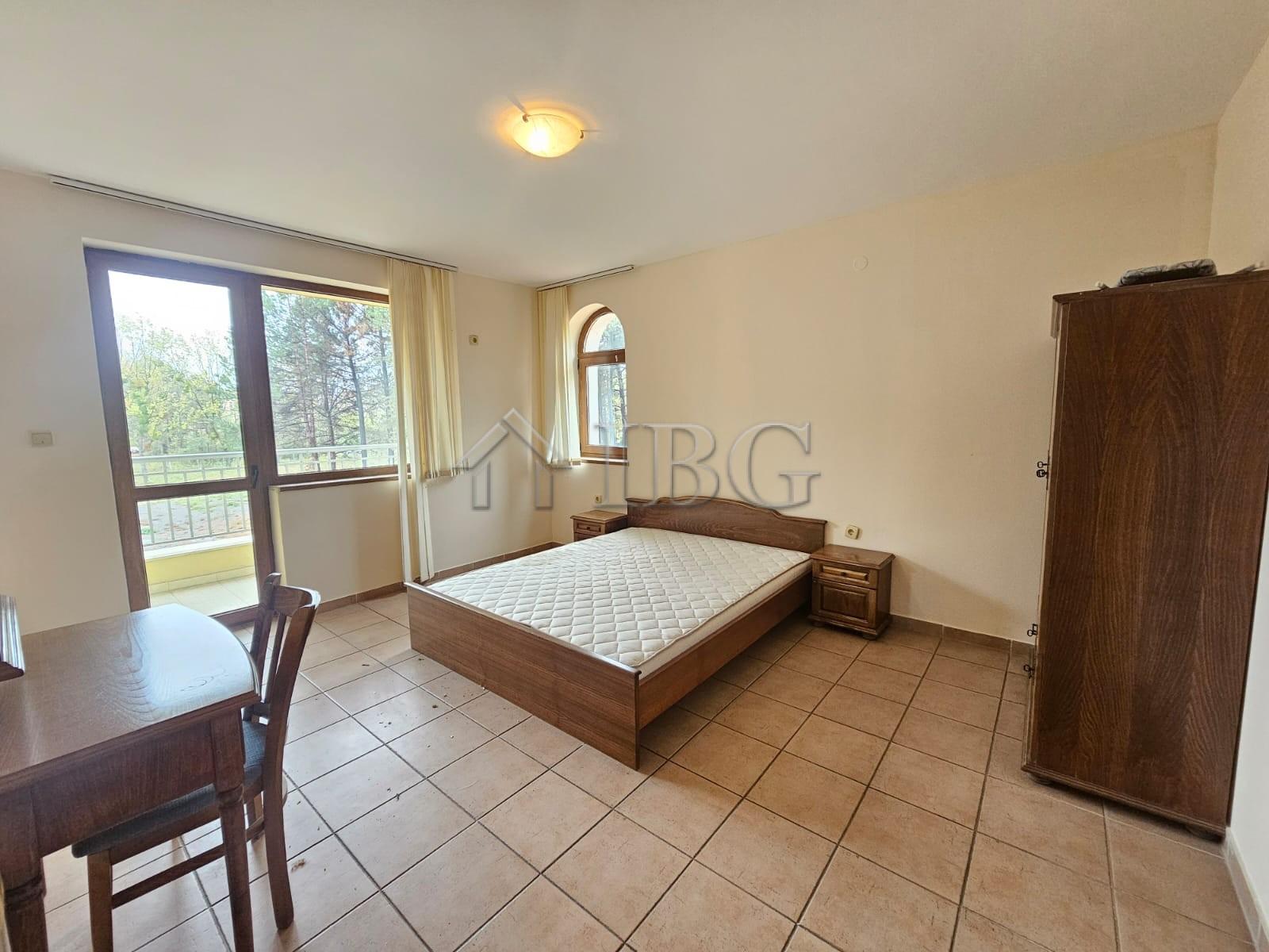 Two-Bedroom Apartment with 2 Bathrooms and Pool View Summer Dreams, Sunny Beach — photo 14 of 25