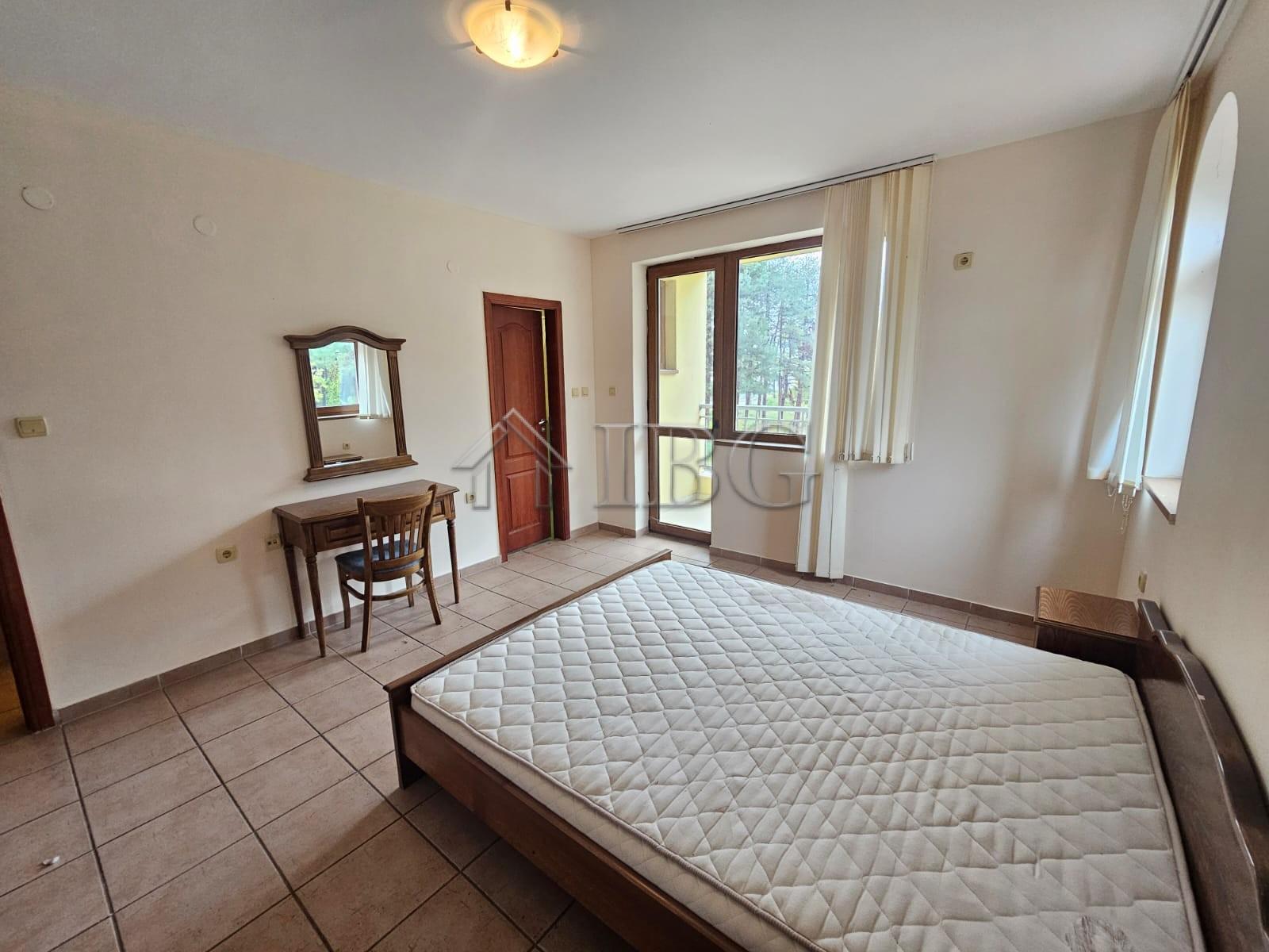 Two-Bedroom Apartment with 2 Bathrooms and Pool View Summer Dreams, Sunny Beach — photo 15 of 25
