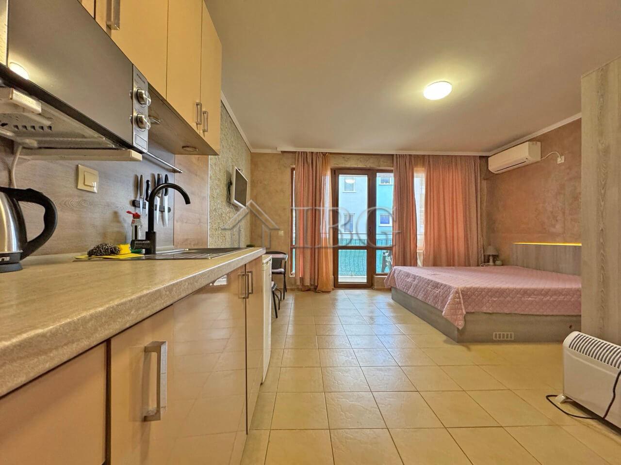 Studio Apartment in Diamond Bay, Sunny Beach — photo 9 of 13