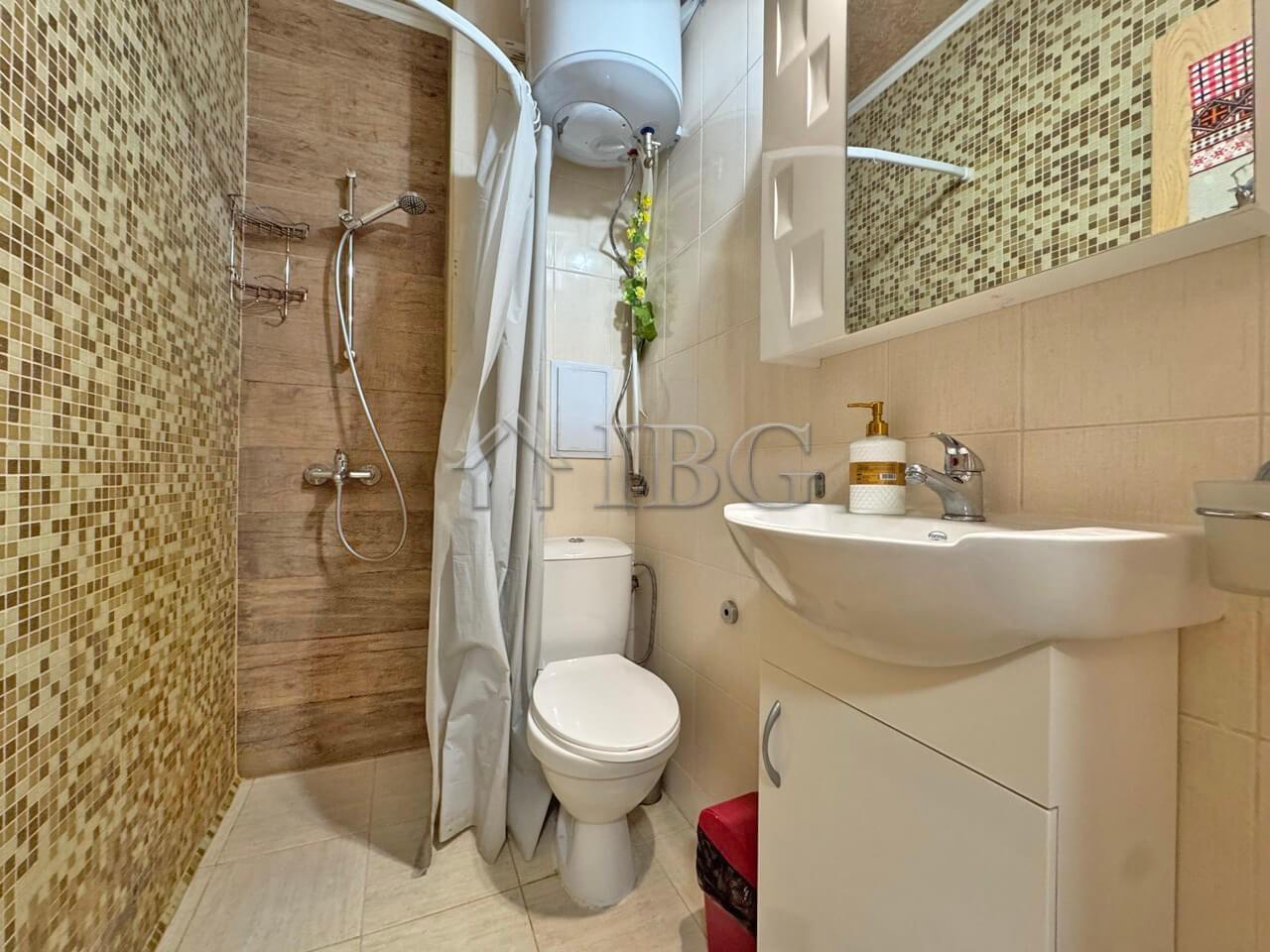Studio Apartment in Diamond Bay, Sunny Beach — photo 10 of 13