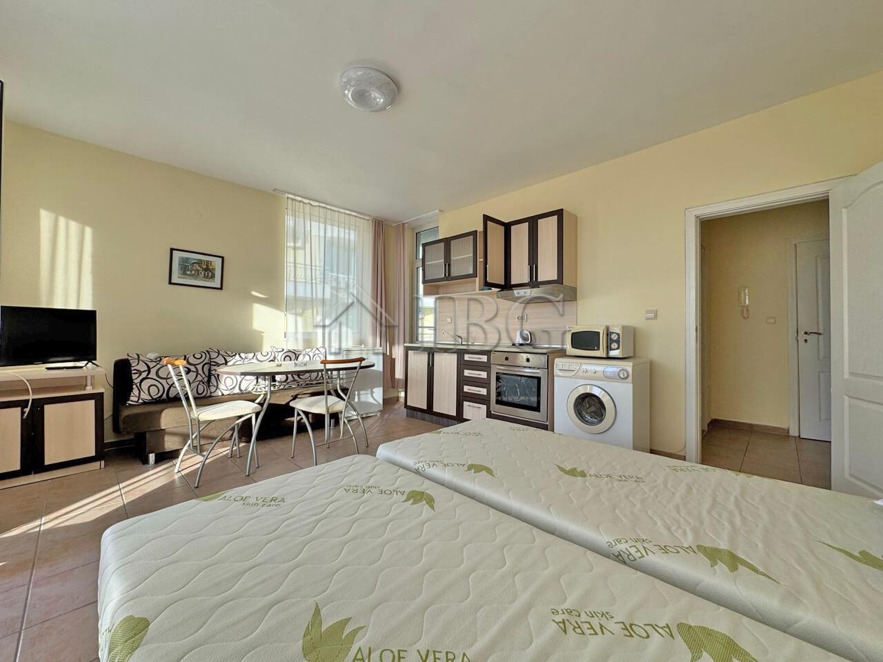 1-Bedroom Apartment for Sale Apart Hotel Favorit, Sunny Beach — photo 8 of 20