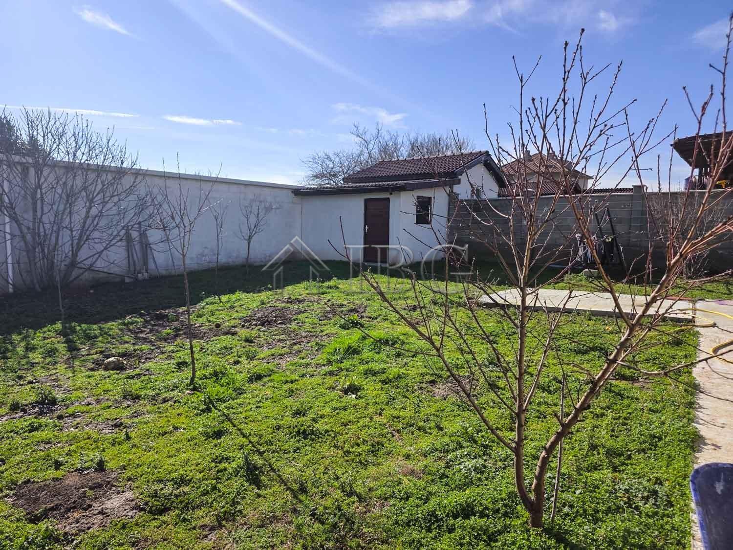 Detached House with 800 sq.m. Garden Only 7 km from Sunny Beach — photo 12 of 16