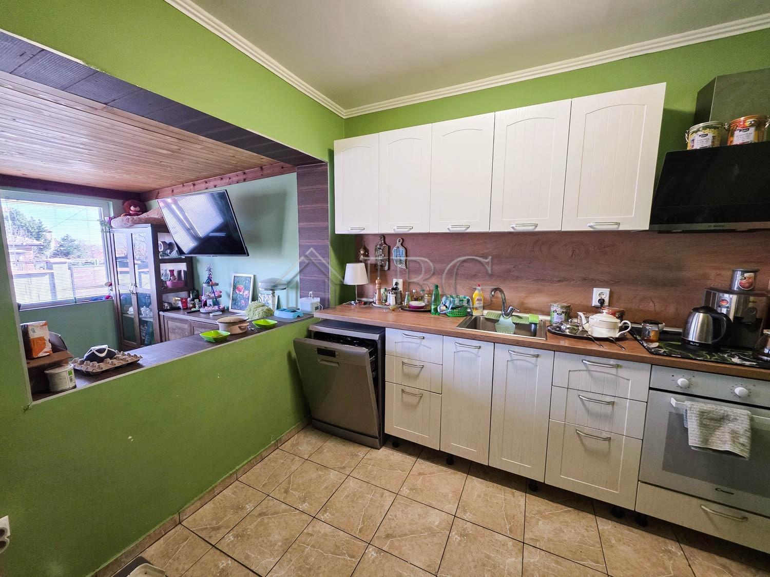 Detached House with 800 sq.m. Garden Only 7 km from Sunny Beach — photo 2