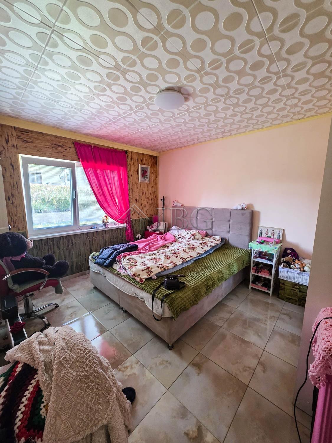 Detached House with 800 sq.m. Garden Only 7 km from Sunny Beach — photo 7 of 16
