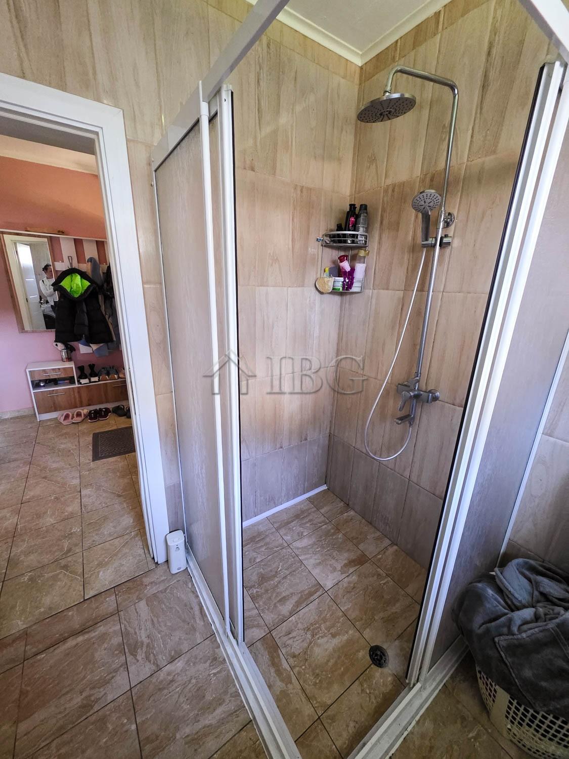 Detached House with 800 sq.m. Garden Only 7 km from Sunny Beach — photo 10 of 16