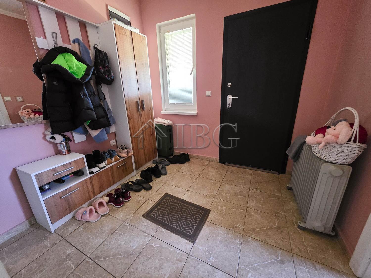 Detached House with 800 sq.m. Garden Only 7 km from Sunny Beach — photo 11 of 16