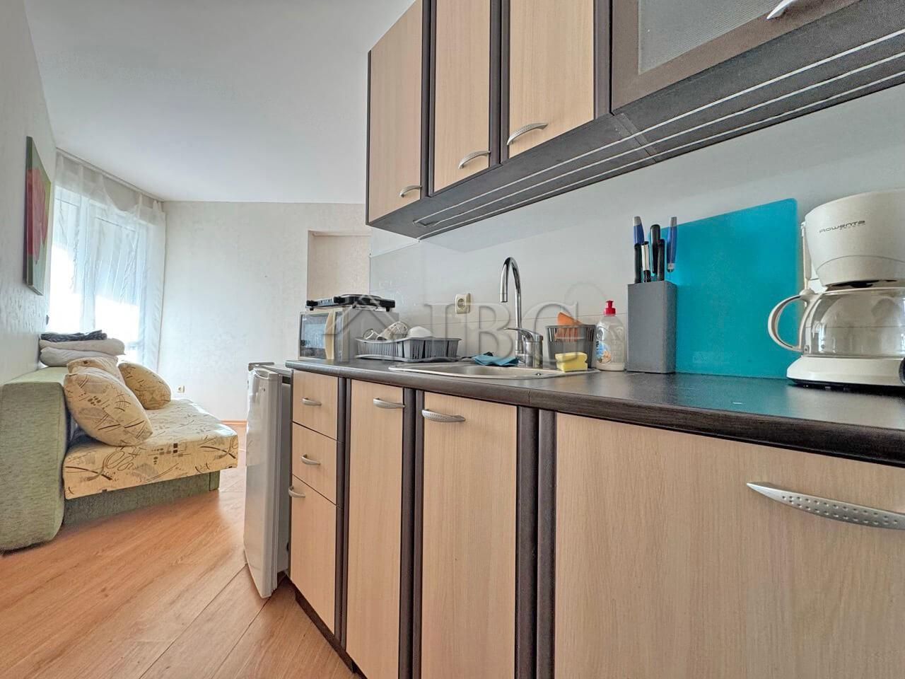 One-Bedroom Apartment with Sea View in Rutland Beach, Ravda — photo 6