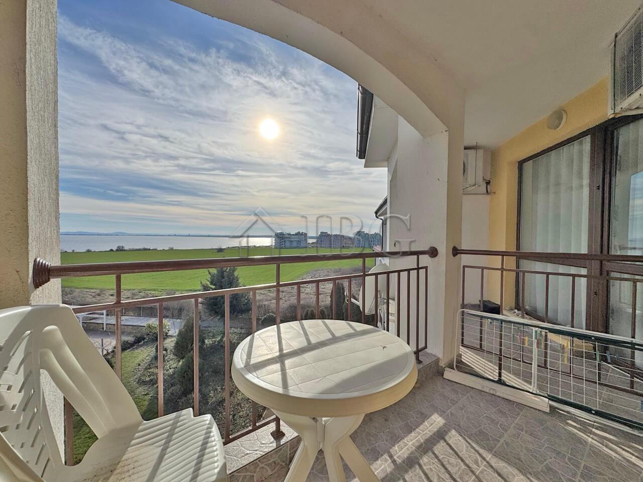 One-Bedroom Apartment with Sea View in Rutland Beach, Ravda — photo 4