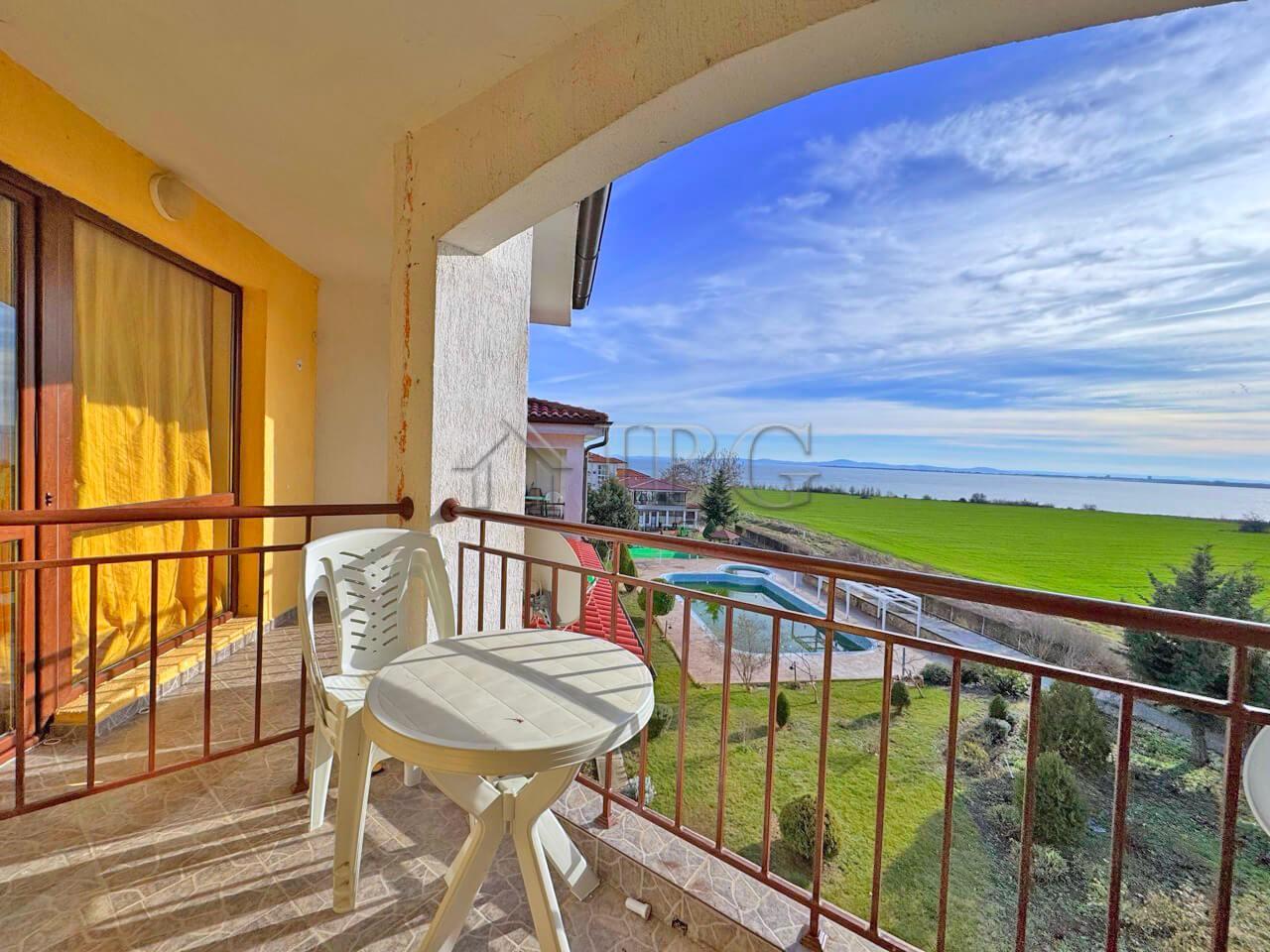 One-Bedroom Apartment with Sea View in Rutland Beach, Ravda — Ravda
