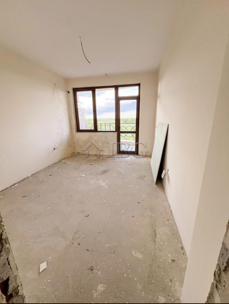 One-Bedroom Apartment in Lighthouse Golf Resort, Balchik — photo 8 of 13