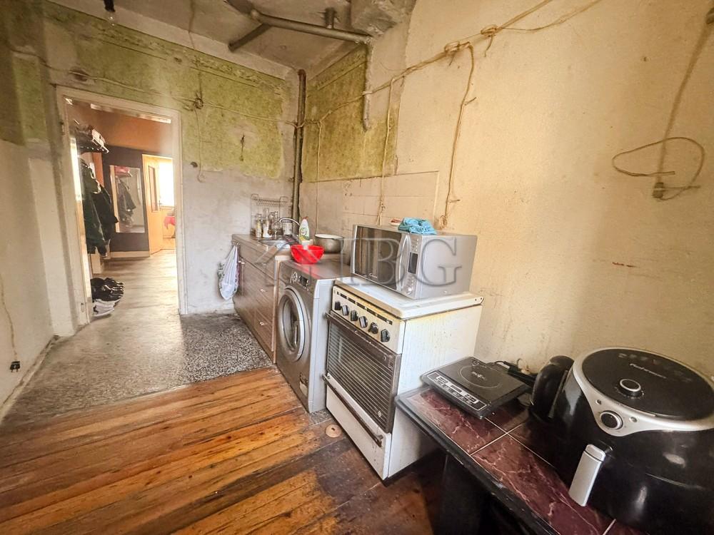 2-Bedroom Apartment in the Heart of Ruse - Excellent Location near Svoboda Square — photo 9 of 14