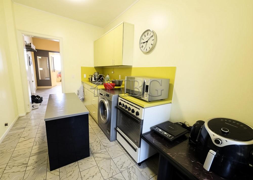2-Bedroom Apartment in the Heart of Ruse - Excellent Location near Svoboda Square — photo 7 of 14