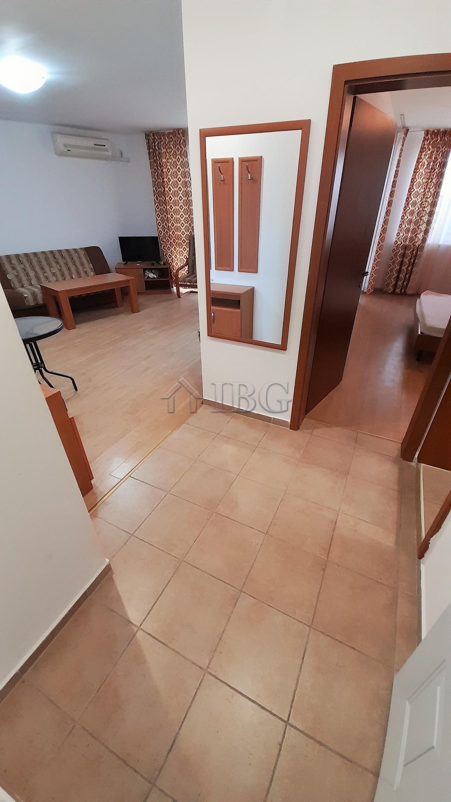 1st line - One Bedroom apartment with Pool and Sea Views, Riviera Fort Beach, Ravda — photo 7 of 21
