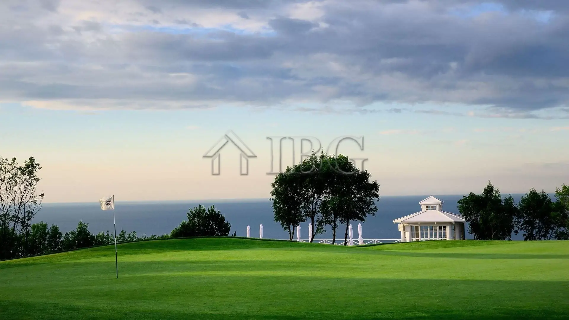 Spacious 2-Bedroom Apartment with Golf Views in Lighthouse Golf & Spa Resort — photo 3