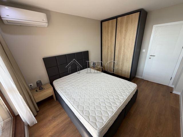 Luxury 1-Bedroom Apartment with Panoramic Sea View Sarafovo — photo 12 of 22