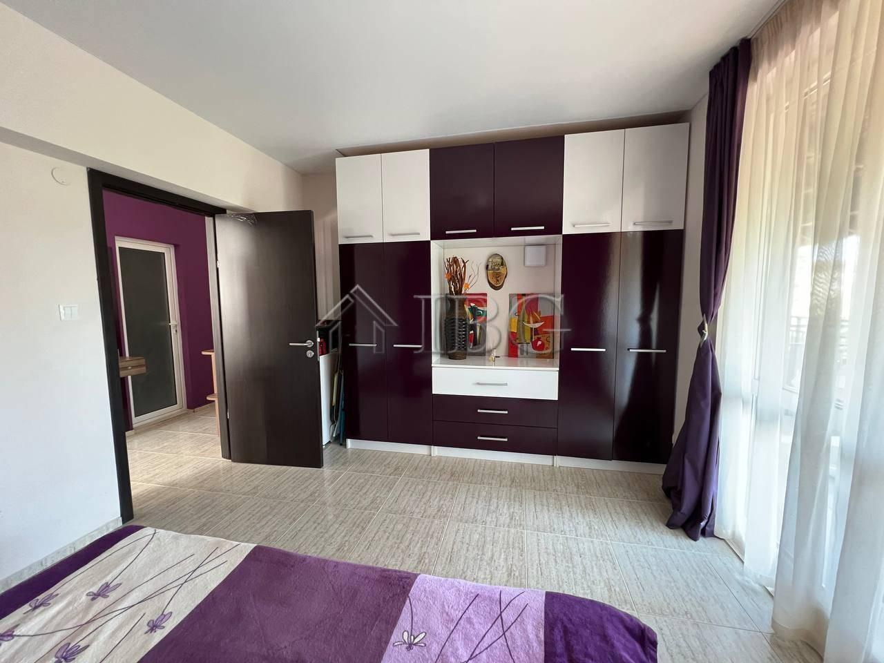 Spacious 1-Bedroom Apartment with Pool View St. Sofia, Sunny Beach 500 m to the Beach — photo 10 of 14