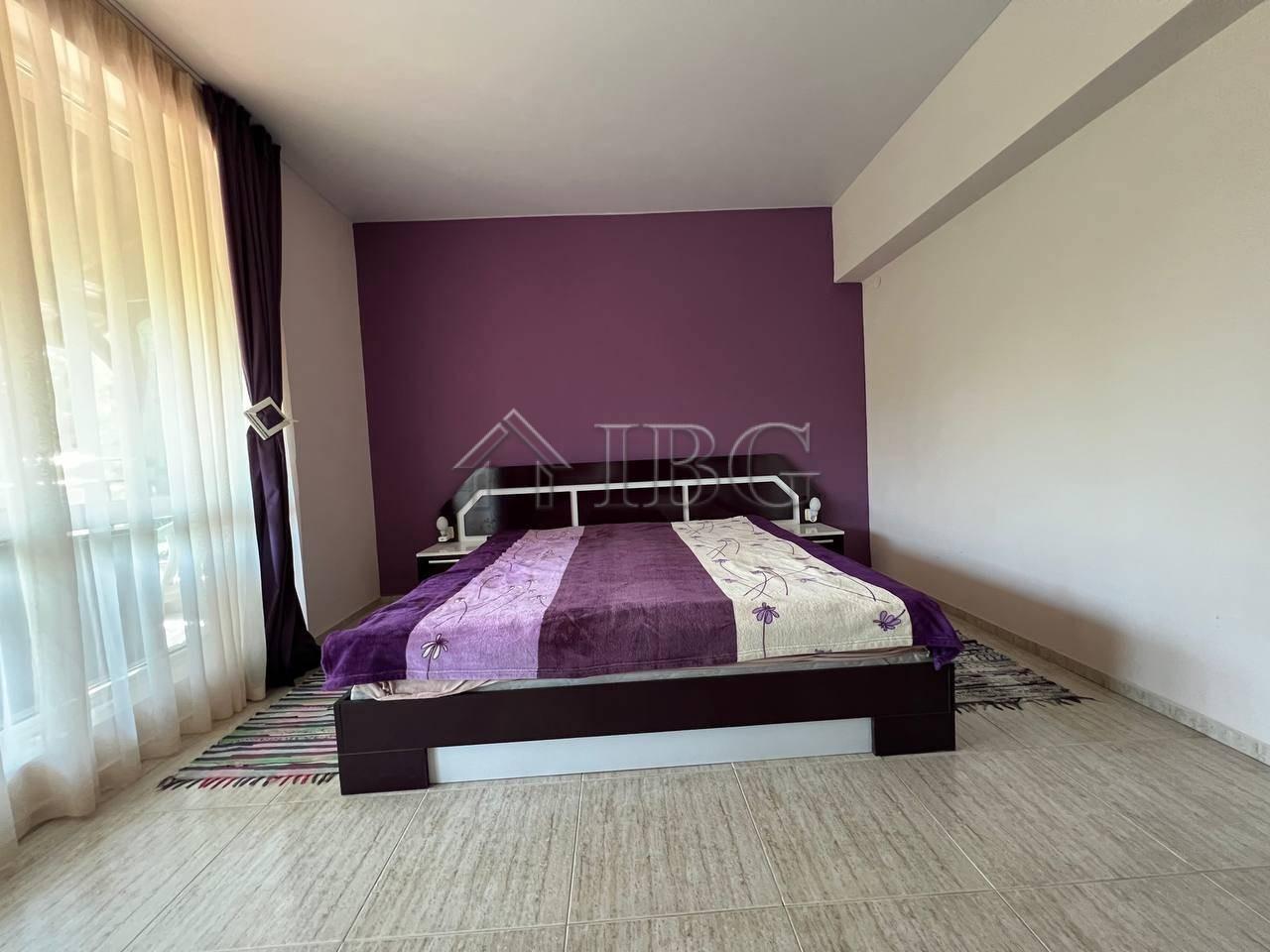 Spacious 1-Bedroom Apartment with Pool View St. Sofia, Sunny Beach 500 m to the Beach — photo 12 of 14