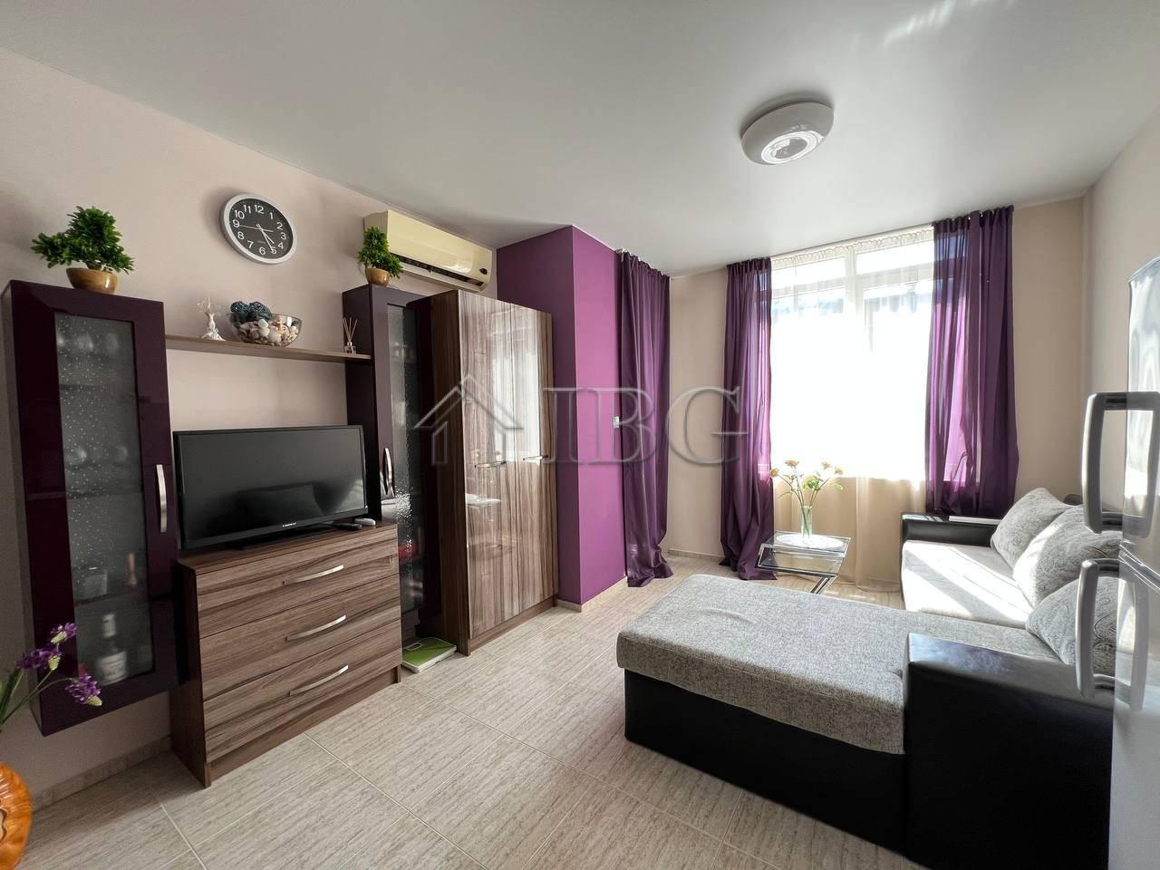Spacious 1-Bedroom Apartment with Pool View St. Sofia, Sunny Beach 500 m to the Beach — photo 2