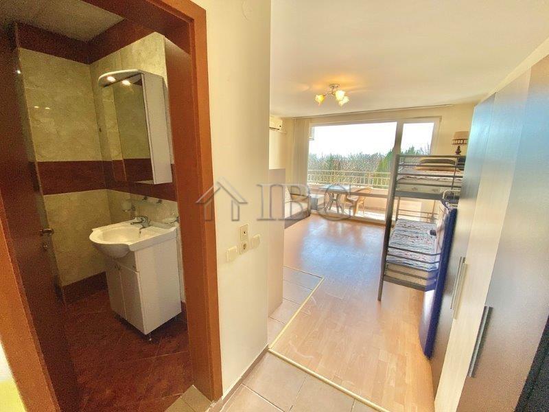 Furnished Studio with balcony and Park view in Nessebar Fort Club, Sunny Beach — photo 6 of 15