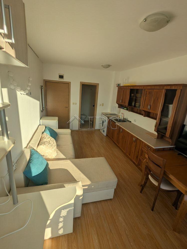 Furnished Studio with Balcony Sunny Beach — photo 9 of 19