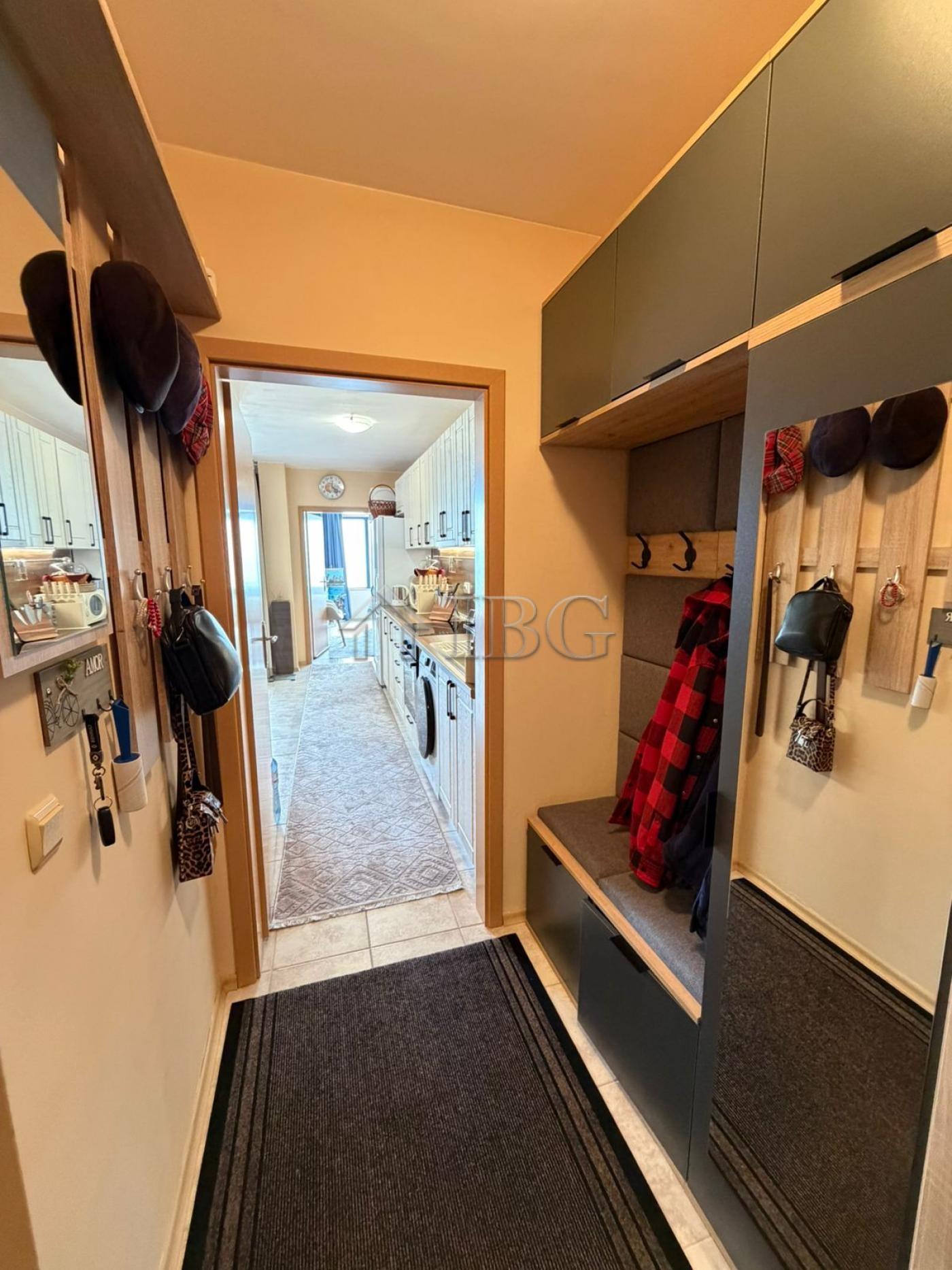 Absolute First Line - On the Sand 1-Bedroom Apartment in Building Summer, Sunny Beach — photo 19 of 19