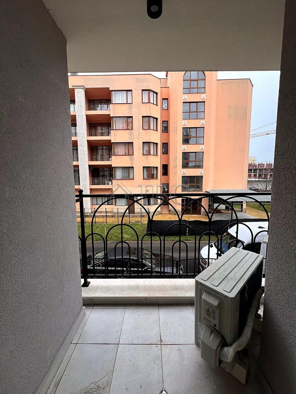 Spacious modern furnished studio with balcony in a New Complex J'adore Secret Garden, Sunny Beach — photo 9 of 20