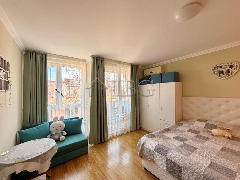 Bright studio with balcony in Melia Resort 6, Nessebar, 5 min to the beach — photo 5