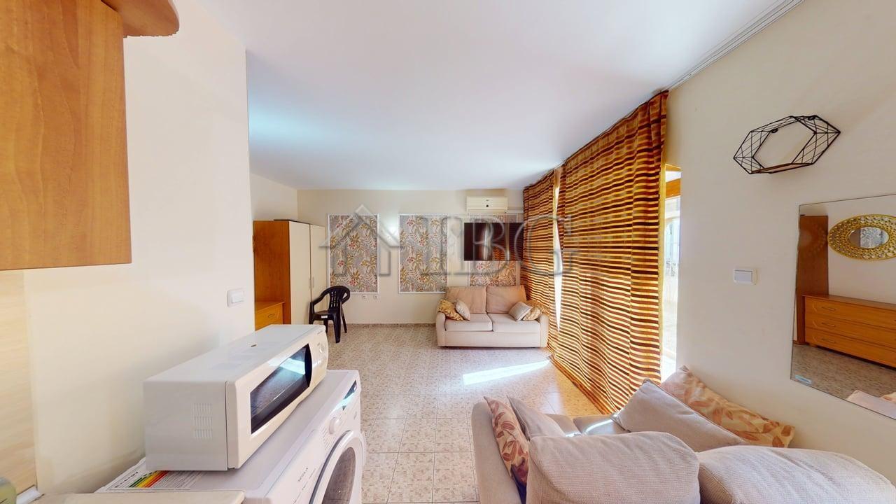 Studio with balcony and exit to the green yard in Royal Dreams, Sunny Beach — Sunny Beach