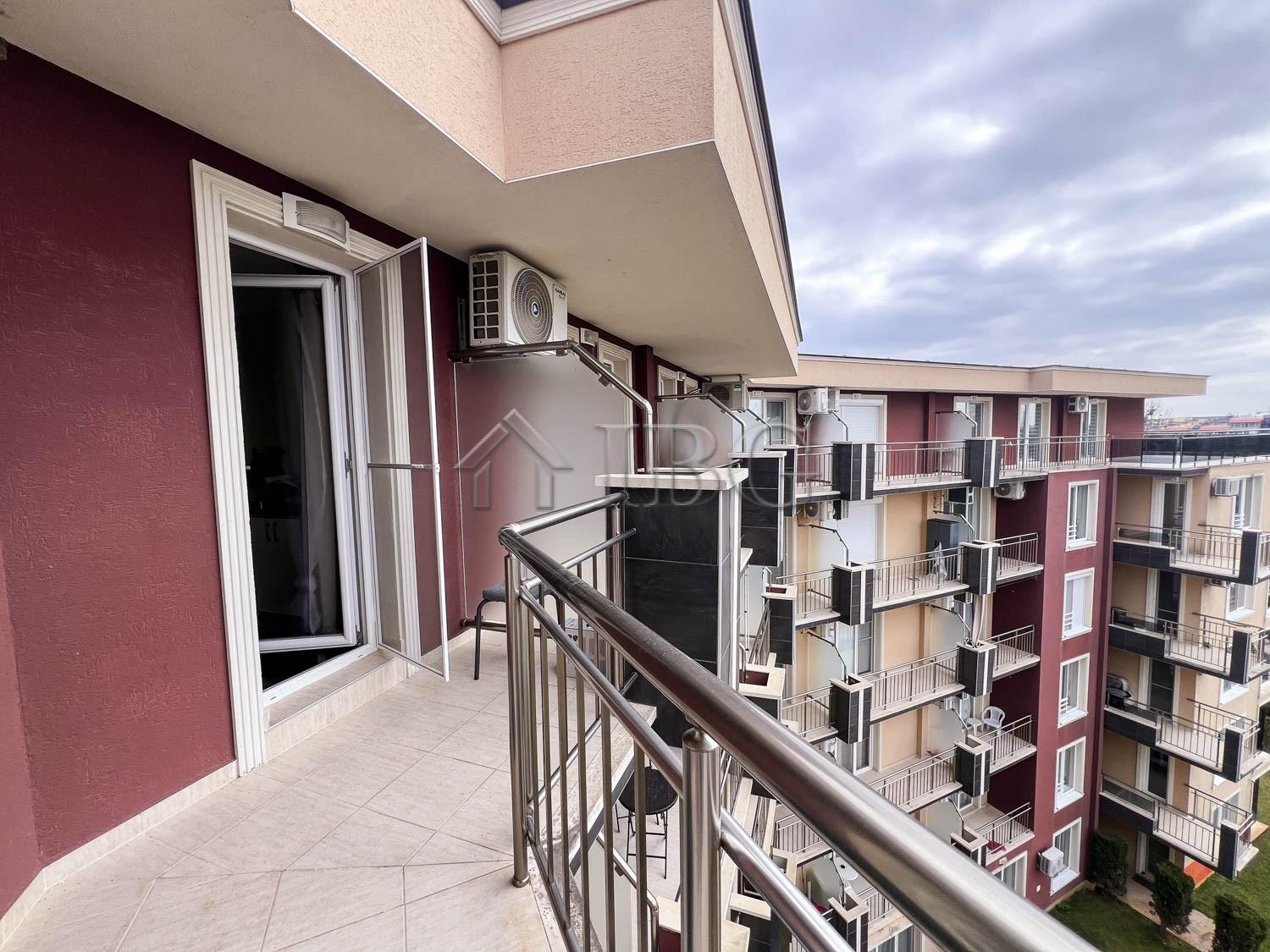 Duplex 1-Bedroom Apartment with Pool View VIP Vision, Sunny Beach — photo 24 of 25