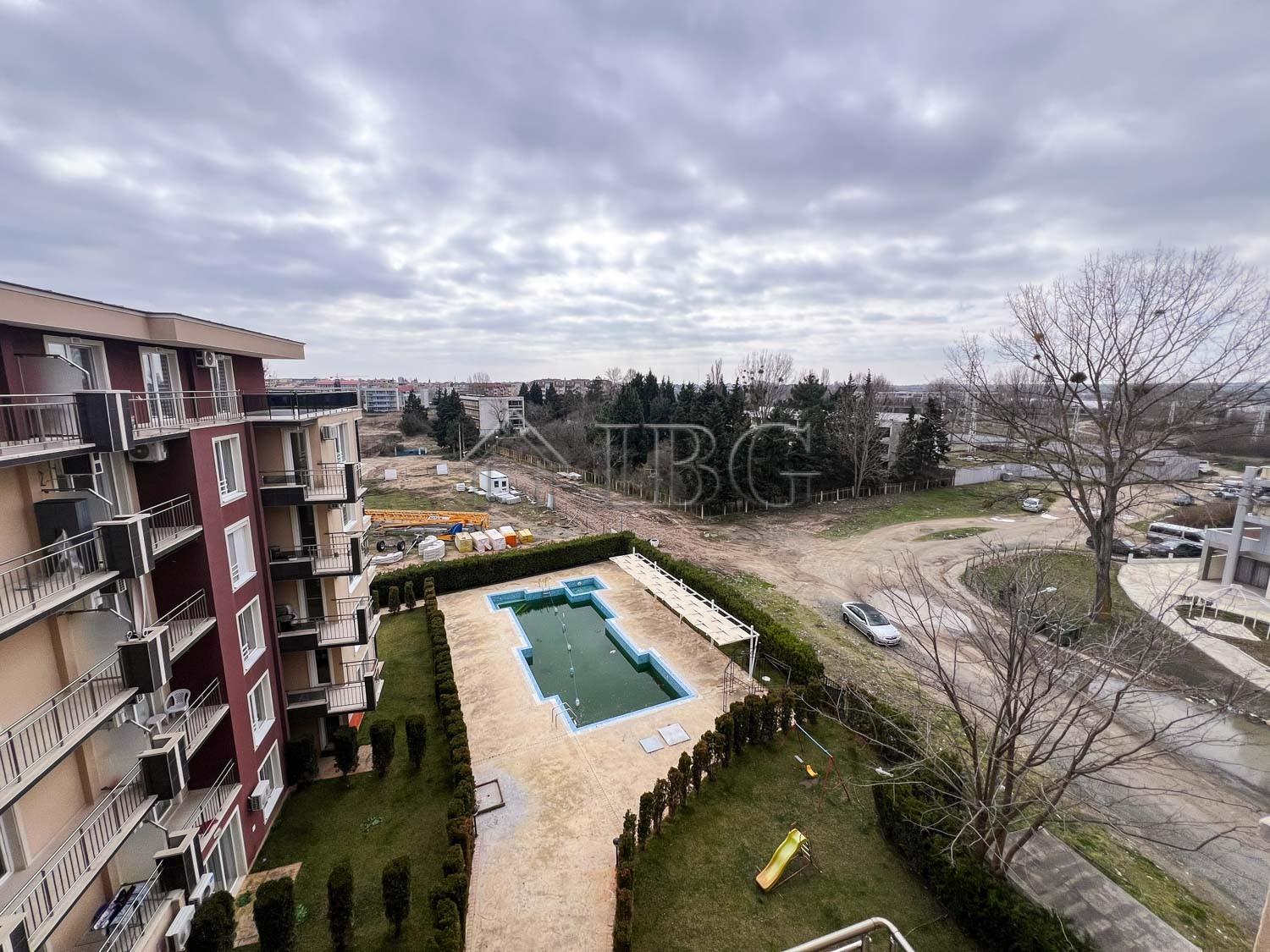 Duplex 1-Bedroom Apartment with Pool View VIP Vision, Sunny Beach — photo 25 of 25