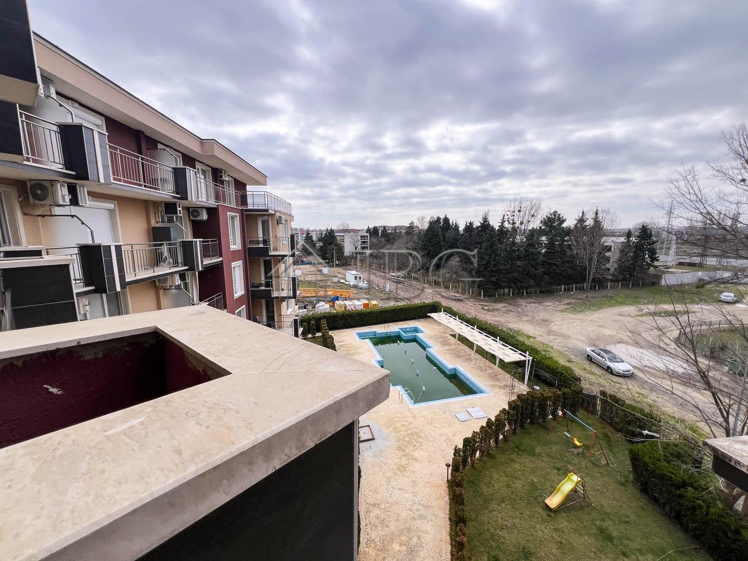 Duplex 1-Bedroom Apartment with Pool View VIP Vision, Sunny Beach — photo 8 of 25