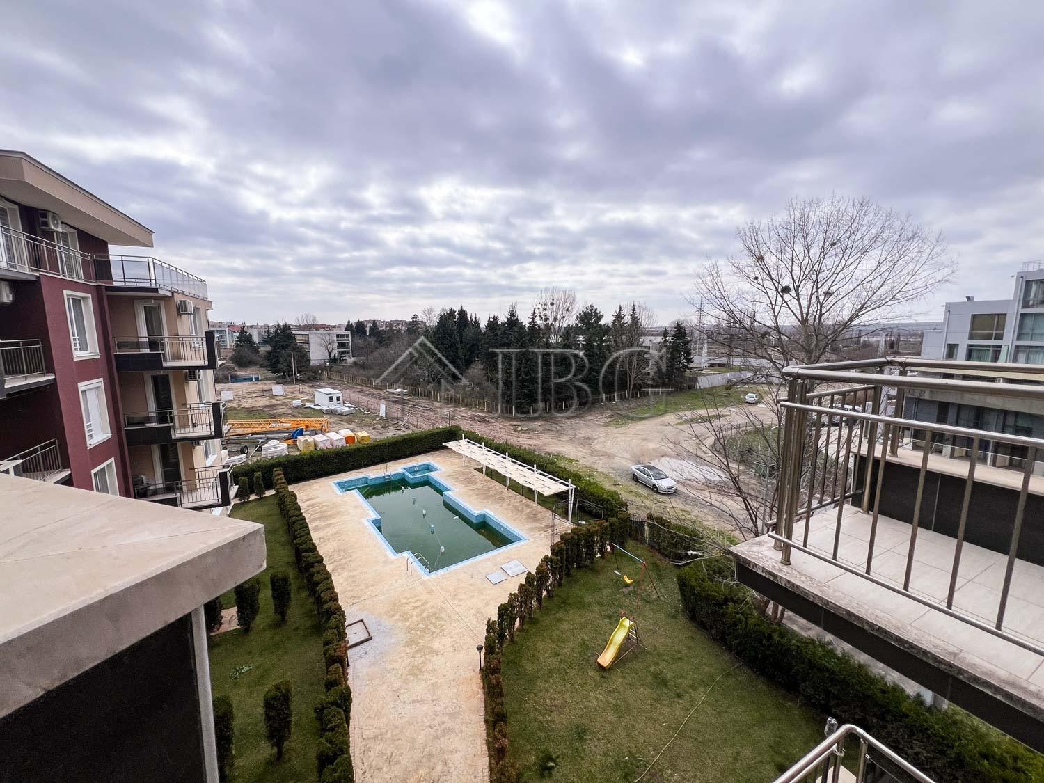 Duplex 1-Bedroom Apartment with Pool View VIP Vision, Sunny Beach — photo 9 of 25