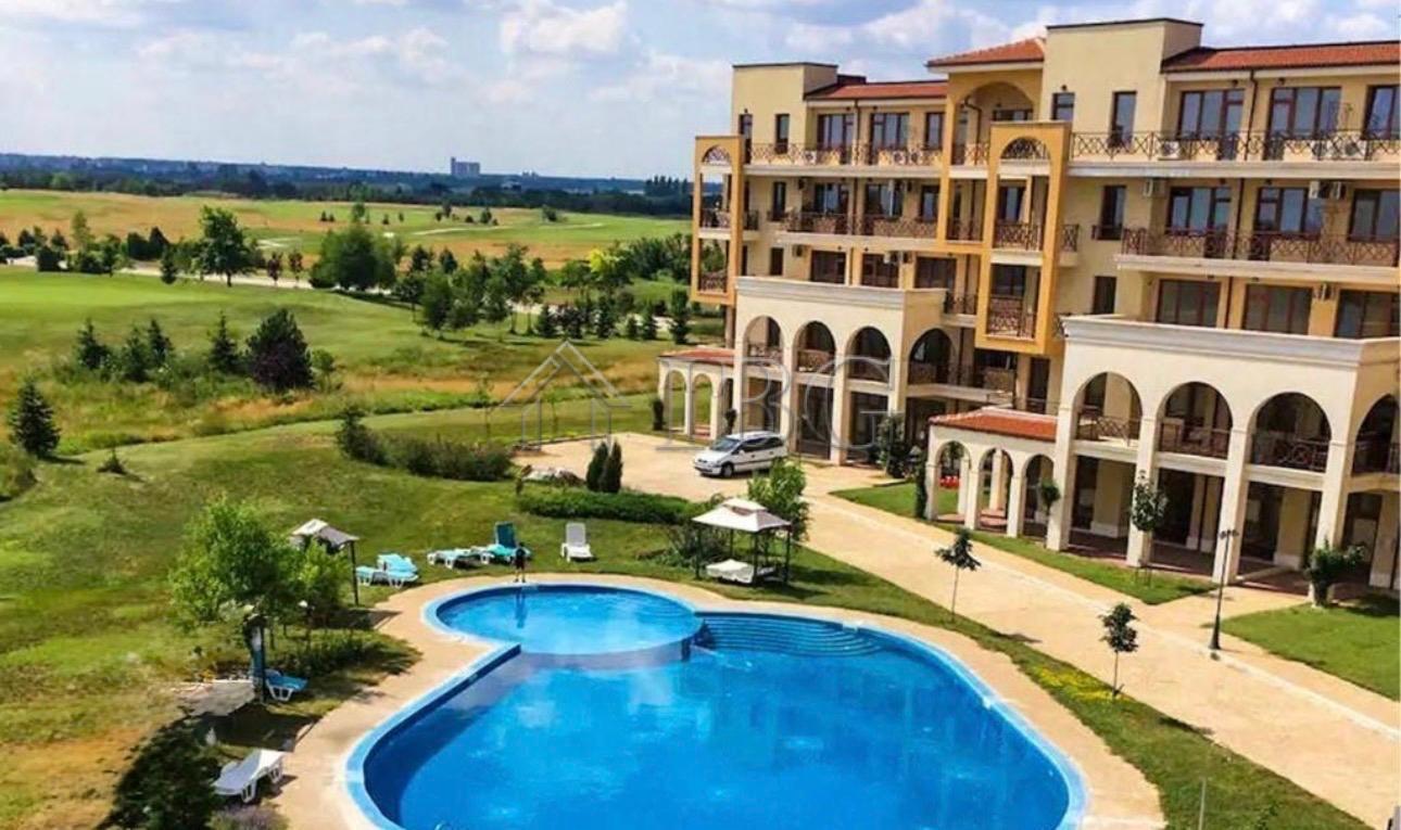 Spacious 2-Bedroom Apartment with Pool View in Lighthouse Golf & Spa Resort — photo 21 of 25