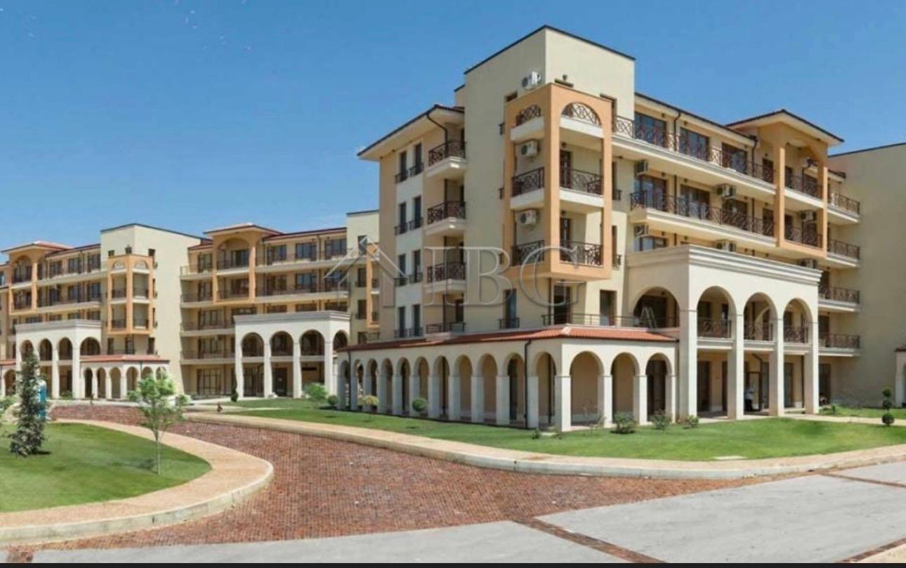 Spacious 2-Bedroom Apartment with Pool View in Lighthouse Golf & Spa Resort — photo 22 of 25