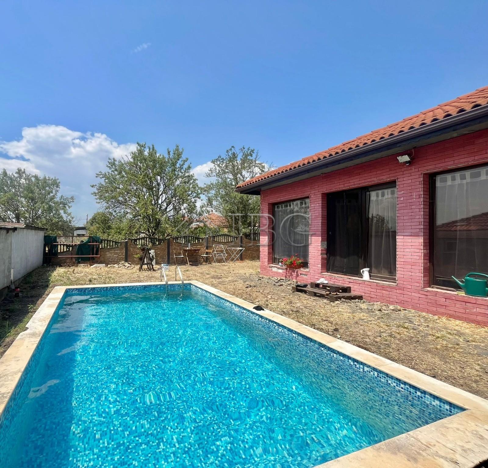 Detached House with Pool, No Maintenance Fee Goritsa Village — main photo