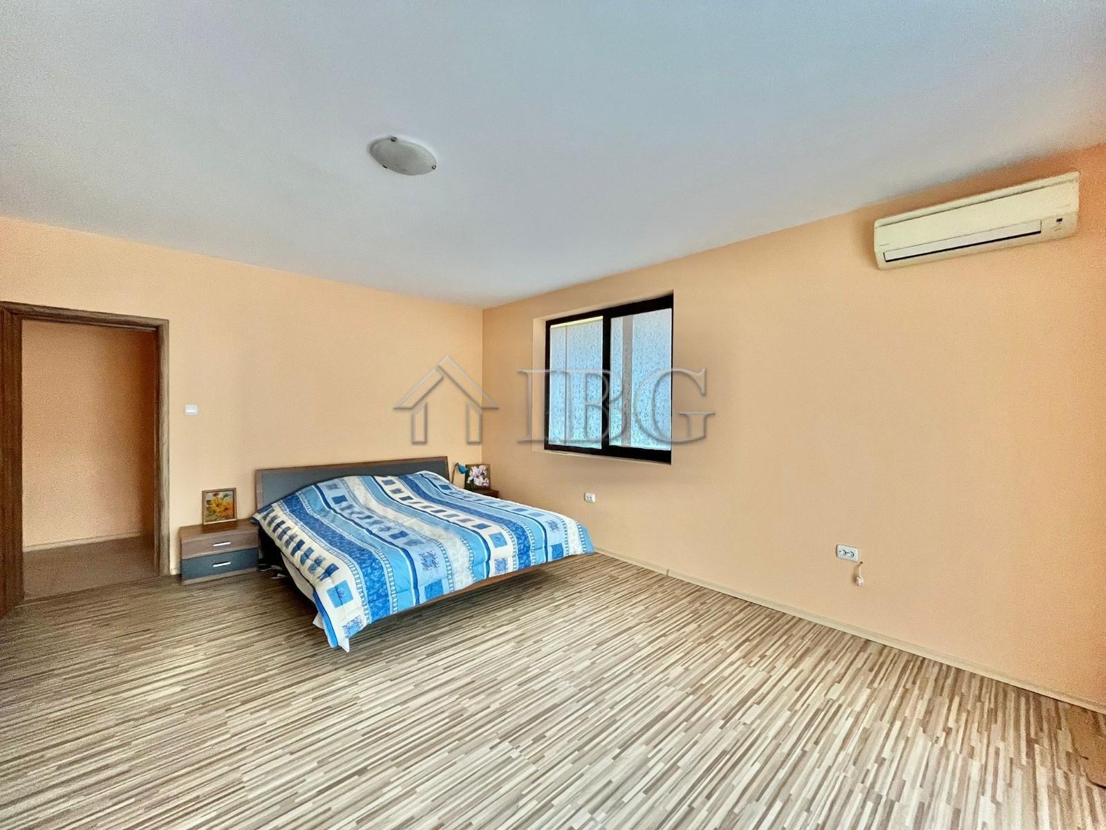 Detached House with Pool, No Maintenance Fee Goritsa Village — photo 10 of 18
